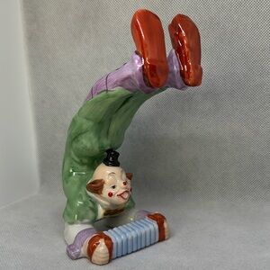 Lenwile Ardalt Vintage Clown Upside Down Playing Accordion Ceramic Figurine 5.7”